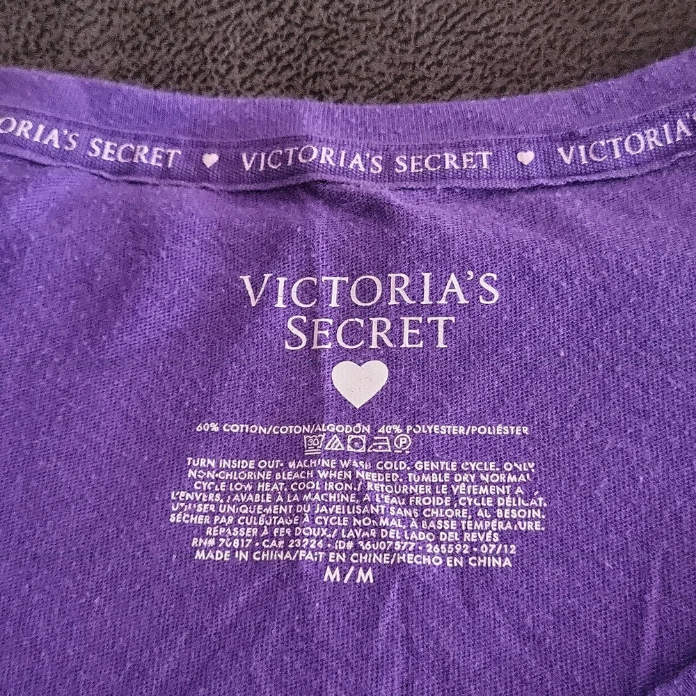 Victoria's Secret Nighty - Picture 7 of 9